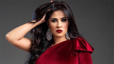 بعد غياب 7 سنوات..ياسمين عبد العزيز تعود بـفيلم زوجة رجل مش مهم