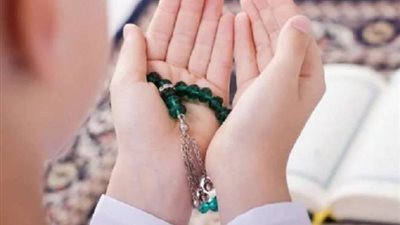 دار الإفتاء تجيب.. ما حكم ذكر اسم الشخص في الدعاء بالصلاة؟