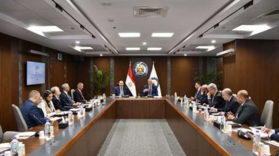 وزير البترول:حامض الفوسفوريك يمثل أهمية استراتيجية بالصناعات الكيماوية