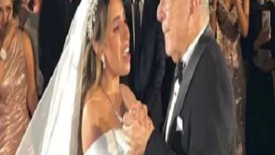 عدلي القيعي يتأثر خلال وصلة رقص مع ابنته بحفل زفافها