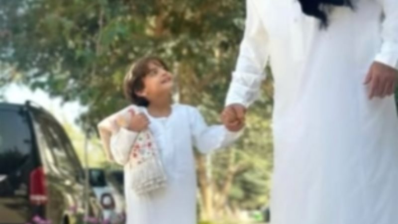 تامر حسني ونجله آدم