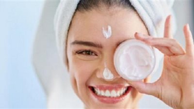 وسط زحام المسؤوليات..كيف تحافظ الأمهات الجدد على جمال بشرتهن؟