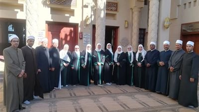انطلاق قافلة دعوية من الأئمة والواعظات إلى حلايب وشلاتين