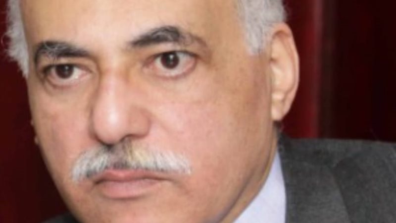 الكاتب الصحفى الكبير