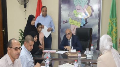 محافظ القليوبية يعقد لقاءه الجماهيري بشبين القناطر ويستجيب لمطالب