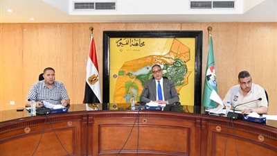 محافظ الفيوم يوجه بتسريع العمل وإنهاء الإجراءات المتأخرة