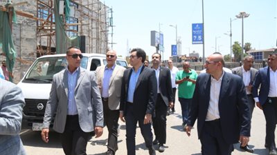وزير الثقافة ومحافظ القليوبية يتفقدان أعمال تطوير قصر ثقافة بنها