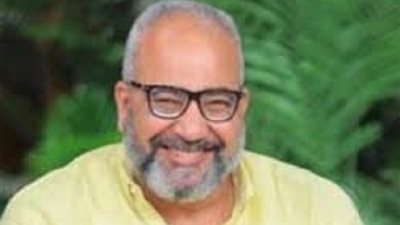 بيومي فؤاد يتعاقد على بطولة فيلم جديد