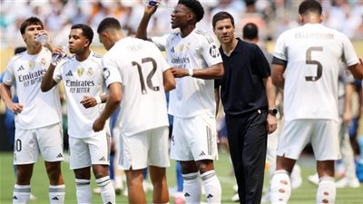 بعد 7 دقائق.. طرد مدافع ريال مدريد أمام باتشوكا بمونديال الأندية