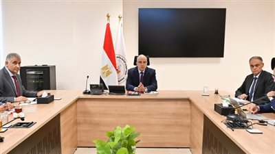 وزير الري يوجه باستمرار أعمال الصيانة الجارية لمحطات الرفع