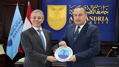 تعاون بين الجمارك وجامعة الإسكندرية للاستثمار فى التنمية البشرية