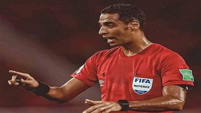 بقيادة أمين عمر.. طاقم حكام مصري يُدير لقاء حسم الدوري التنزاني