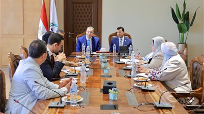 وزير الشباب يبحث التعاون مع رئيس التنظيم والإدارة