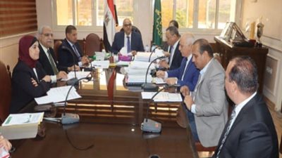 محافظ القليوبية: اختيار الكفاءات للمناصب القيادية يدعم الأداء المؤسسي
