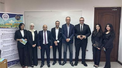 إشادة بمشروعات طلاب النقل الدولي واللوجيستيات ببورسعيد