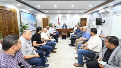 وزير الإسكان يعقد اجتماعا لمتابعة مشروعات مركز مارينا العلمين