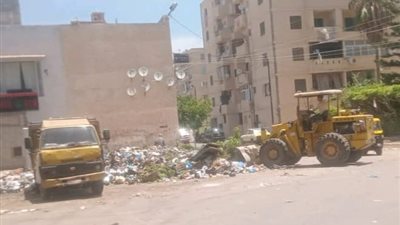 رفع 600 طن قمامة ومخلفات للحفاظ على المظهر الحضارى بالمنتزة