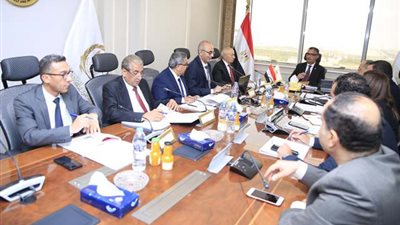 وزير التموين يوجّه بسرعة استكمال تطوير المطاحن