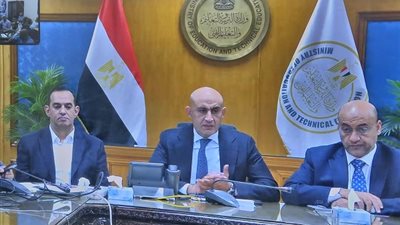 محافظ أسيوط يتابع فتح لجان امتحانات الثانوية العامة