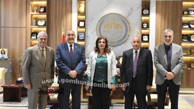 رئيس جامعة السادات تترأس لجنة اختيار عميد كلية التربية العام