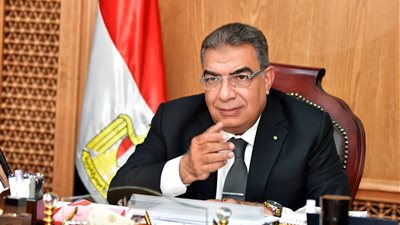 تطبيق الكتروني لتلقي شكاوي تجمعات القمامة بالدقهلية