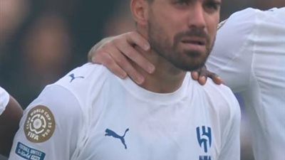 شاهد.. بكاء نجمي الهلال قبل مباراة فلومينينسي بسبب وفاة جوتا