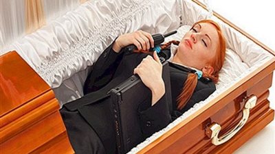 جائزة 600 دولار مقابل قضاء 30 ساعة فى نعش
