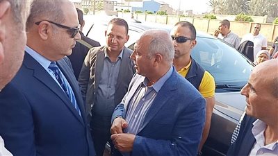 وزير النقل ومحافظ الغربية فى زيارة سريعة لمحطة سكك حديد كفر الزيات