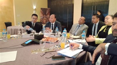 عبد العظيم حسين: مصلحة الضرائب حريصة على الاستفادة من تجارب الدول الأخرى للرقمنة