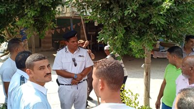 جهاز مدينة العبور يشن حملة إزالة الإشغالات بحي الشباب ..صور