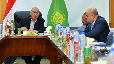 مجلس ادارة غرفة تجارة الإسماعيلية يناقش تعظيم الموارد المالية ..صور