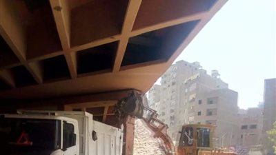 رفع 75 طن مخلفات من الأنفاق أسفل الدائرى بالعمرانية