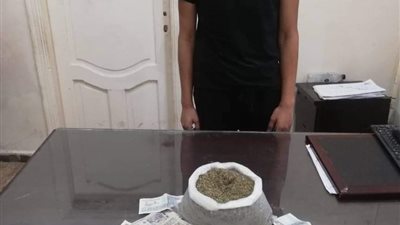 سقوط عاطل وبحوزته 20 جرام من الاستروكس المخدر فى النزهة