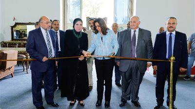 محافظ دمياط تفتتح معرض 