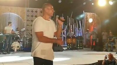 عمرو دياب يتألق فى حفل الجونة .. فيديو