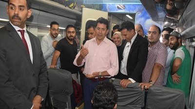 وزير الرياضة يودع أولى أفواج قطار الشباب للاقصر وأسوان