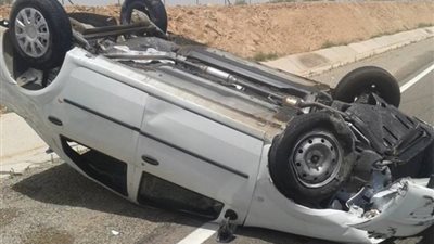 مصرع وإصابة 6 في حادث انقلاب سيارة بـ صحراوي وادي النطرون