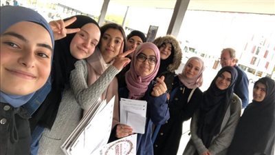 حاول طعنها بسكين خلال واقفة لمناهضة التمييز