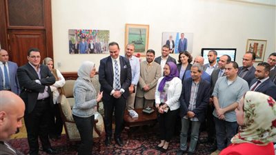 وزيرة الصحة تطالب إدارة مشروع التأمين الصحي الشامل بتطبيق أفضل معايير الخدمة الطبية