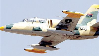 سلاح الجو الليبي يدمر مخازن الطيران التركي بمصراتة ومعيتيقة