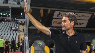 الأهلي ضد الانتاج.. فايلر يحذر لاعبيه من هذا اللاعب