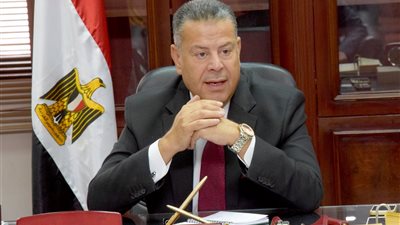 أهالي قمن العروس: الوحدتان الصحيتان بالقرية خاويتان على عروشهما يسكنهما الغربان