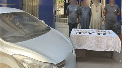 سقوط 4:أشخاص استولوا على مبلغ مالى من أجنبى بمصر الجديدة