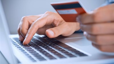 الداخلية توسّع خدماتها بالمراكز التجارية ووحدات المرور