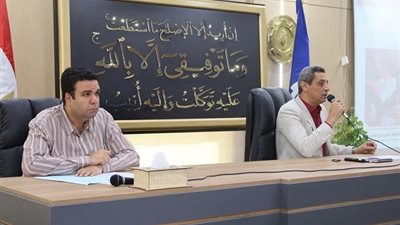 محافظة السويس والمعهد القومي لعلوم البحار يبحثان سبل التعاون
