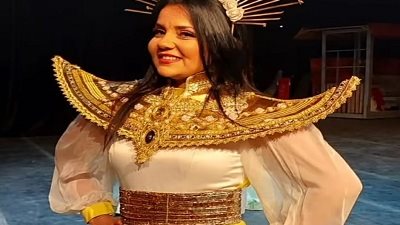 هدى هانى تروج لمسرحيتها الجديدة 