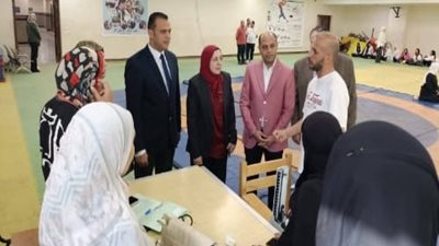 نائب رئيس جامعة بنها تواصل تفقد اختبارات القدرات