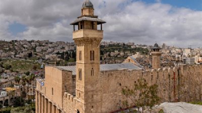 إعلام إسرائيلي: أول مرة تجرى فيها تغييرات كبيرة في الحرم الإبراهيمية