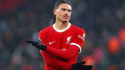 رومانو : نابولي يُبلغ ليفربول بالانسحاب من صفقة نونيز