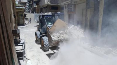 رفع 80 طن رديم واتربه بغرب الاسكندري
